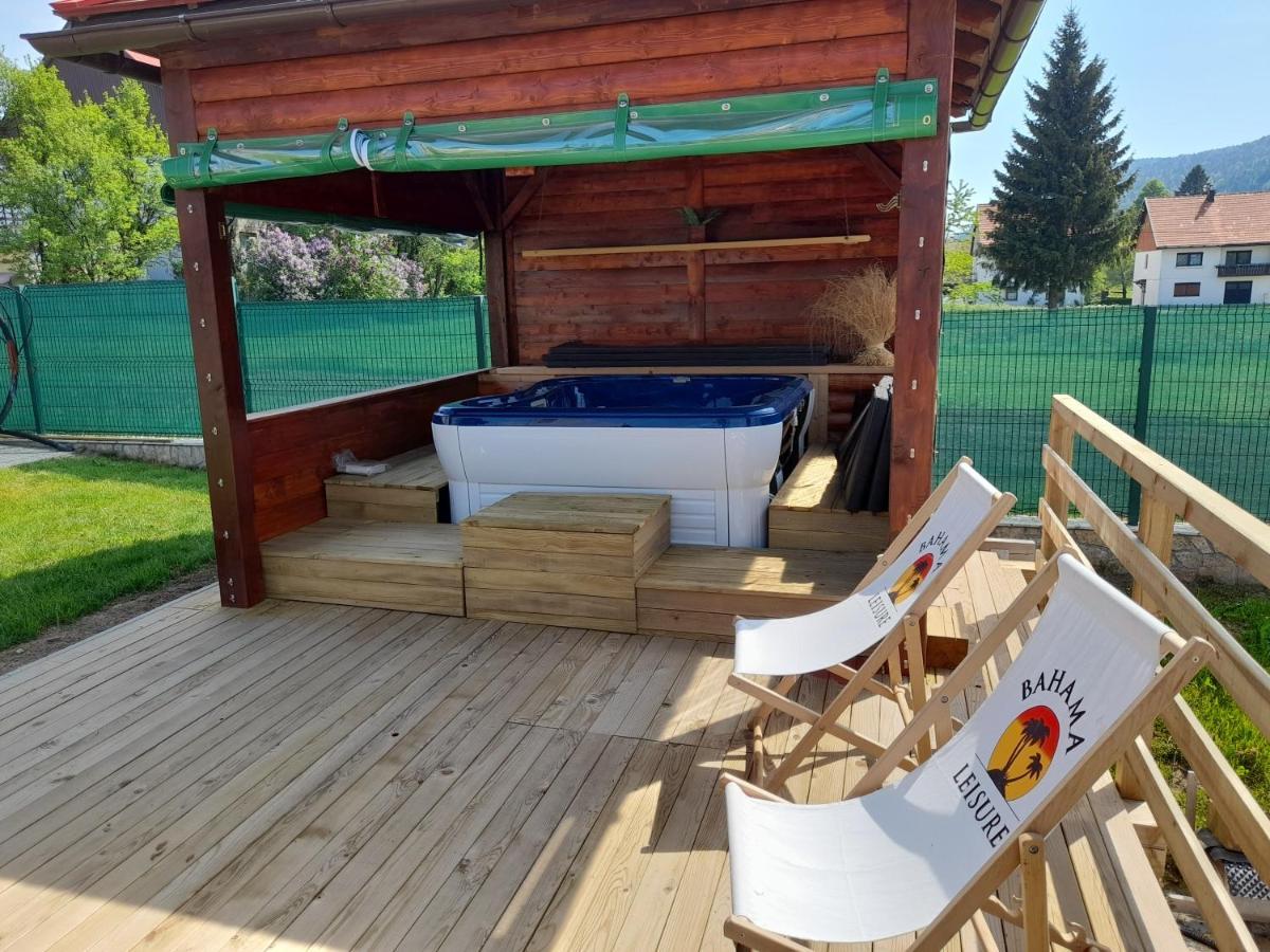 Apartments And Rooms Kod Eli Ravna Gora Exterior foto