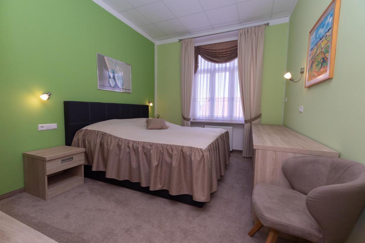 Apartments And Rooms Kod Eli Ravna Gora Exterior foto