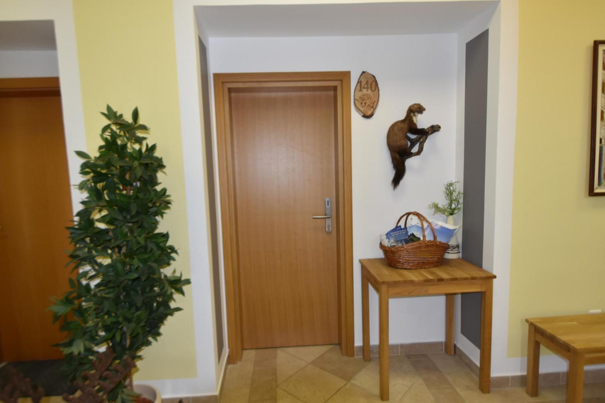 Apartments And Rooms Kod Eli Ravna Gora Exterior foto